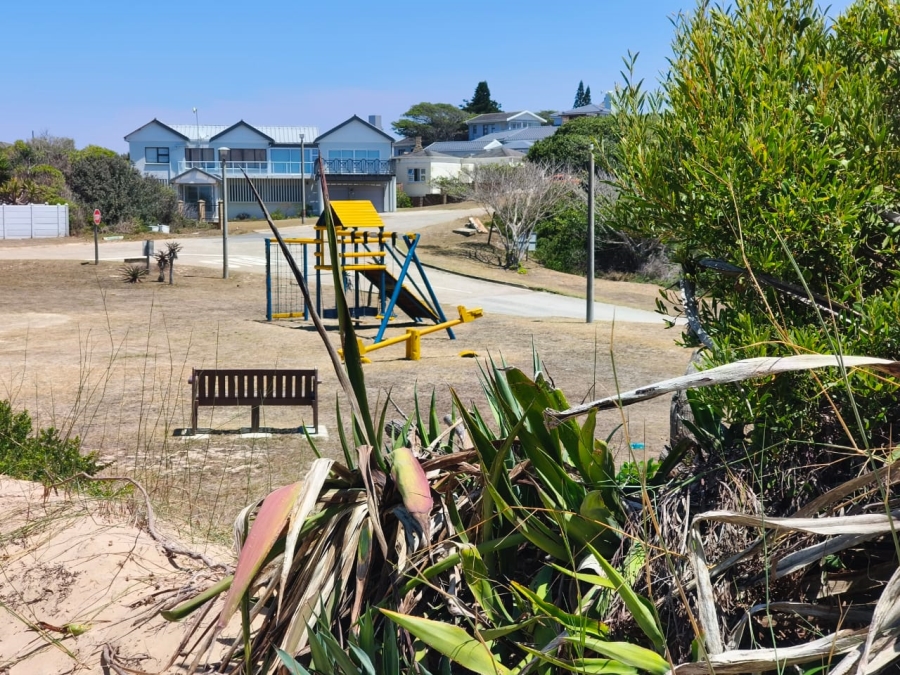 0 Bedroom Property for Sale in Paradise Beach Eastern Cape